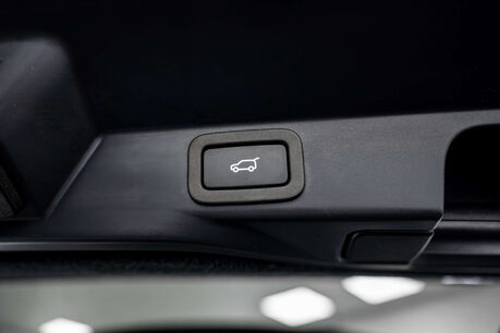 Land Rover Range Rover Sport 5.0 Range Rover Sport SVR Carbon Edition Auto 4WD 5dr 19