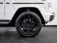 Mercedes-Benz G Series G 580 with EQ-Technology AMG Line Premium + 4WD 5dr 15