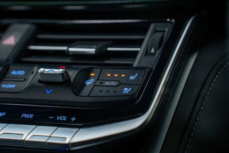 Toyota Land Cruiser ZX300 3.5 Automatic Petrol 32