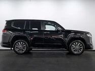 Toyota Land Cruiser ZX300 3.5 Automatic Petrol 6