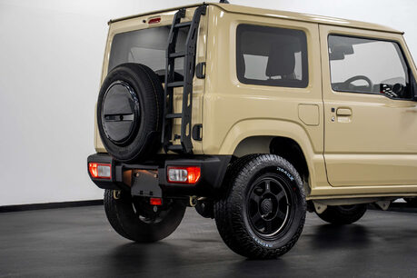 Suzuki Jimny 0.7cc 11