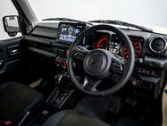 Suzuki Jimny 0.7cc 32