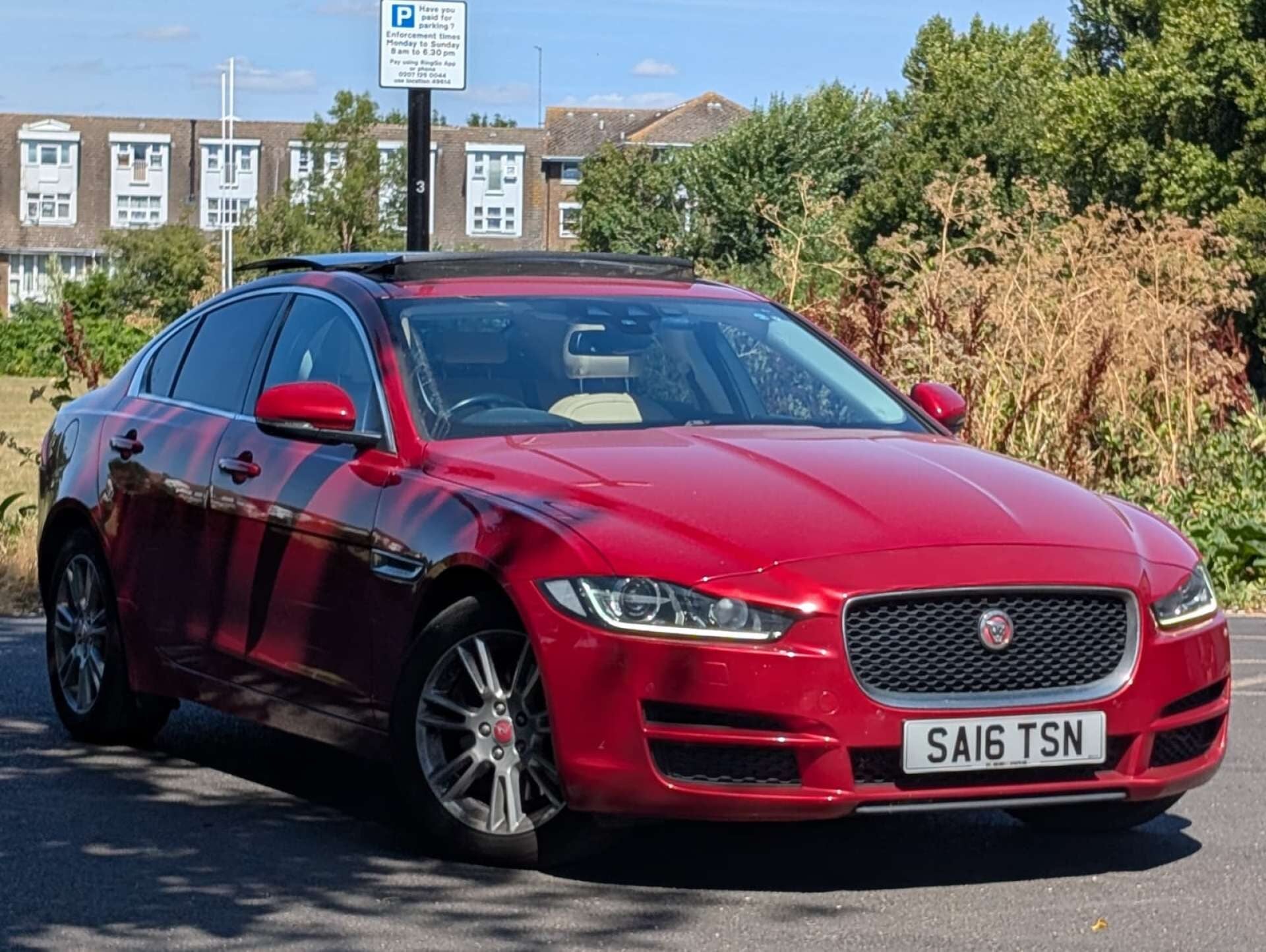Jaguar Xe