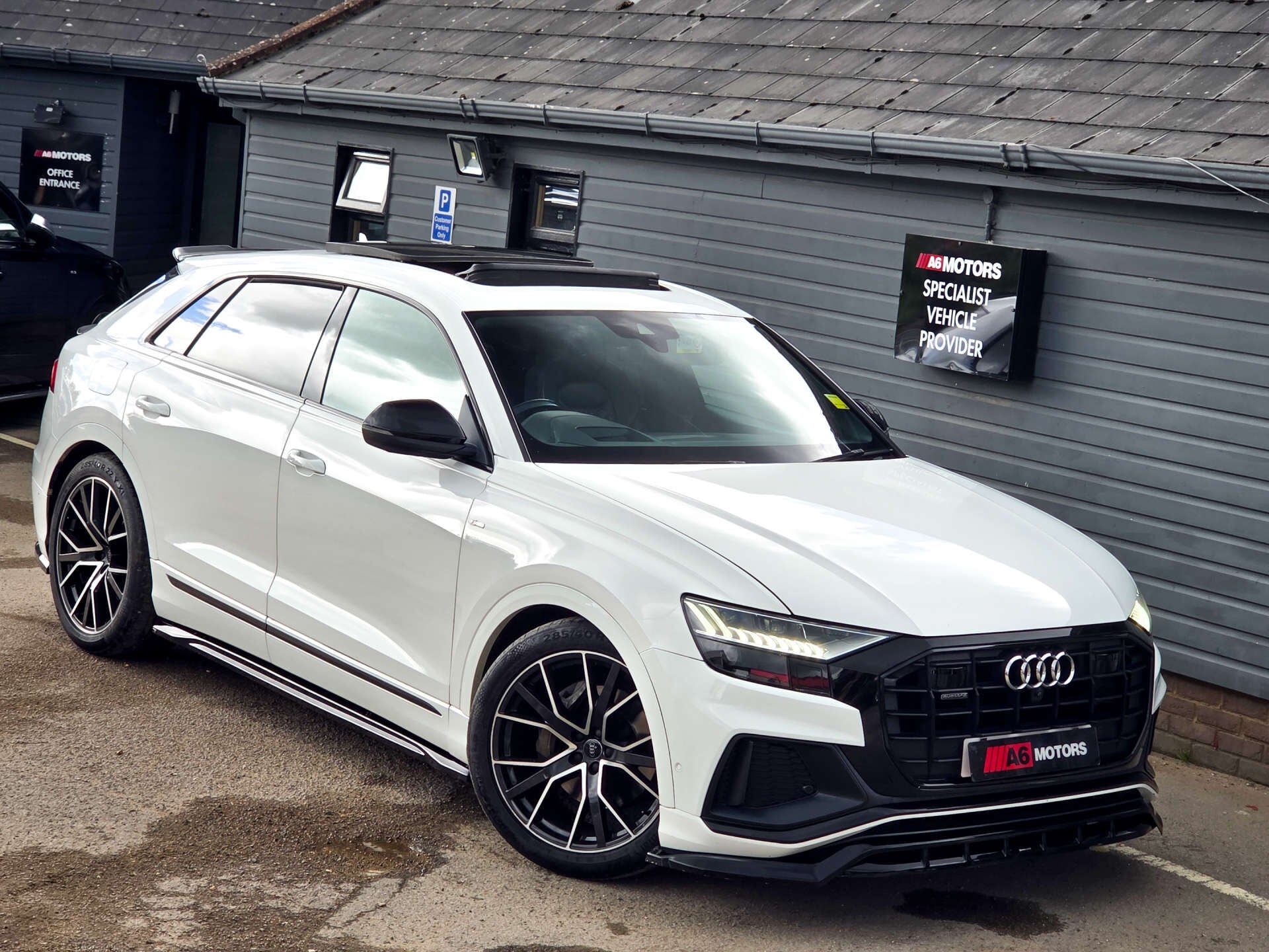 Audi Q8