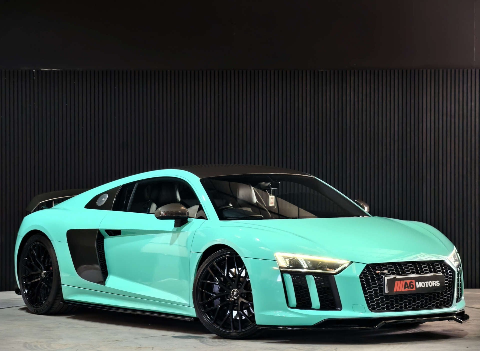 Audi R8