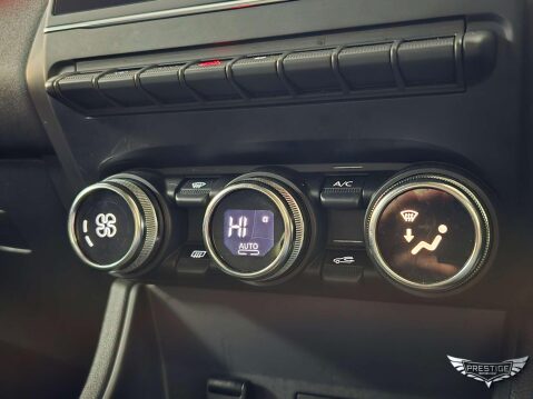 Renault Captur 1.3 TCe Iconic EDC Euro 6 (s/s) 5dr 26