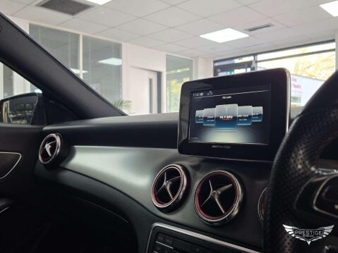 Mercedes-Benz CLA Class 2.1 CLA220d AMG Line Coupe 7G-DCT Euro 6 (s/s) 4dr 28