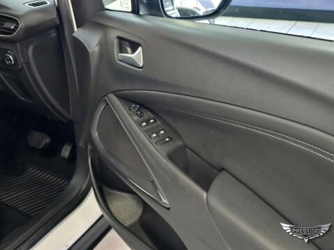 Vauxhall Crossland 1.2 Turbo Elite Auto Euro 6 (s/s) 5dr 73