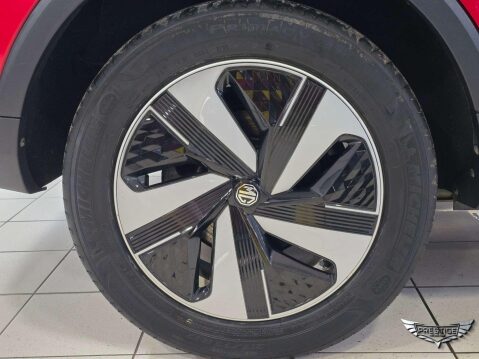MG ZS 72.6kWh Trophy Long Range Auto 5dr 72