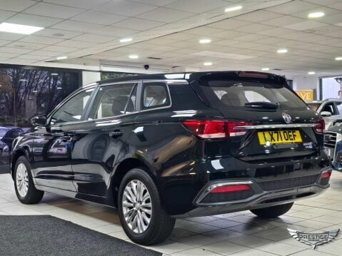 MG MG5 52.5kWh Excite Auto 5dr 38