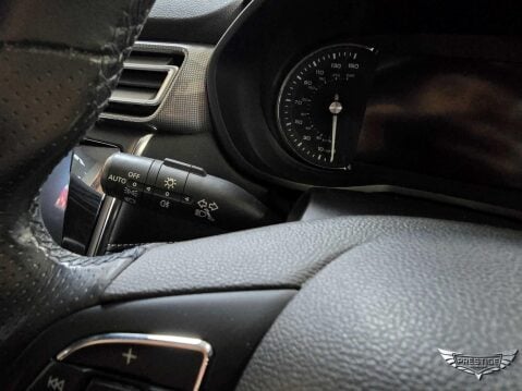 MG MG5 52.5kWh Excite Auto 5dr 55