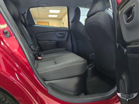 Toyota Yaris 1.5 VVT-h Design E-CVT Euro 6 5dr 60