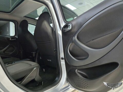 Smart Forfour 17.6kWh Premium Auto 5dr (22kW Charger) 45