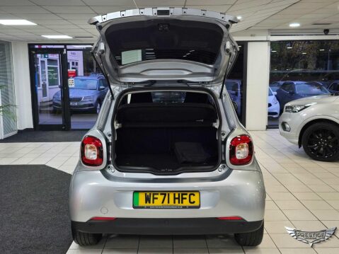 Smart Forfour 17.6kWh Premium Auto 5dr (22kW Charger) 86