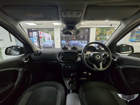 Smart Forfour 17.6kWh Premium Auto 5dr (22kW Charger) 25