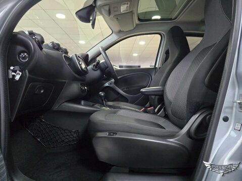 Smart Forfour 17.6kWh Premium Auto 5dr (22kW Charger) 71