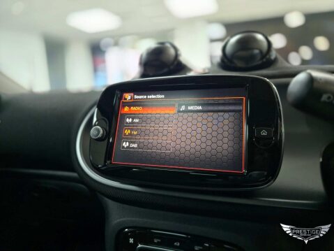 Smart Forfour 17.6kWh Premium Auto 5dr (22kW Charger) 32