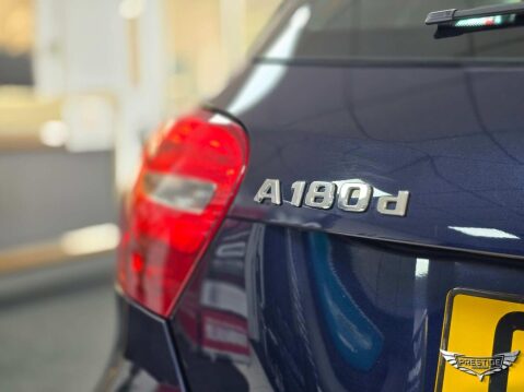 Mercedes-Benz A Class 1.5 A180d AMG Line Euro 6 (s/s) 5dr 18