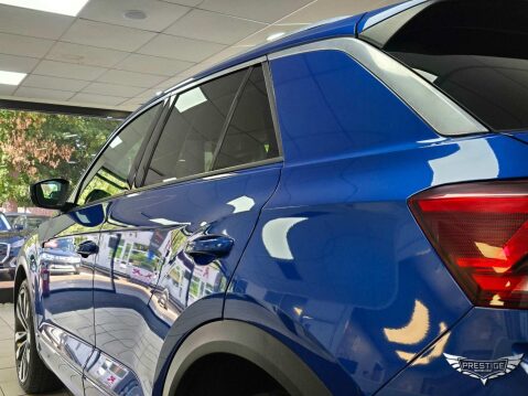 Volkswagen T-Roc 1.6 TDI R-Line Euro 6 (s/s) 5dr 67