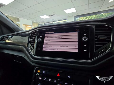 Volkswagen T-Roc 1.6 TDI R-Line Euro 6 (s/s) 5dr 77