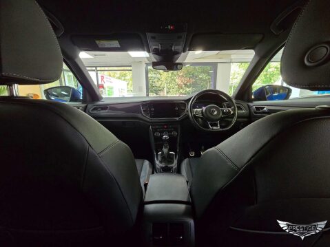 Volkswagen T-Roc 1.6 TDI R-Line Euro 6 (s/s) 5dr 74