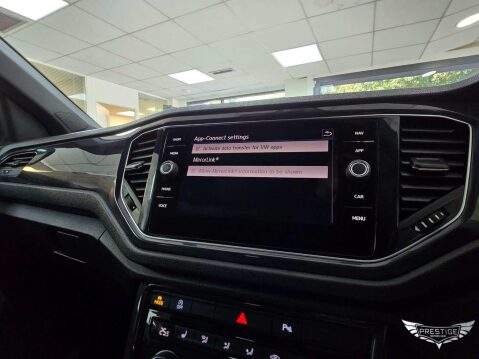 Volkswagen T-Roc 1.6 TDI R-Line Euro 6 (s/s) 5dr 29