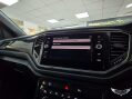 Volkswagen T-Roc 1.6 TDI R-Line Euro 6 (s/s) 5dr 29