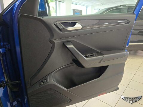 Volkswagen T-Roc 1.6 TDI R-Line Euro 6 (s/s) 5dr 84