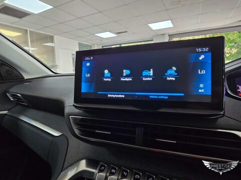 Peugeot 3008 1.5 BlueHDi Allure Premium Euro 6 (s/s) 5dr 83