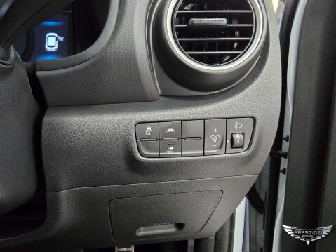 Hyundai KONA 39kWh SE Auto 5dr (10.5kW Charger) 58