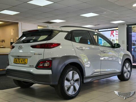Hyundai KONA 39kWh SE Auto 5dr (10.5kW Charger) 39