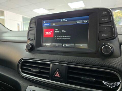 Hyundai KONA 39kWh SE Auto 5dr (10.5kW Charger) 32