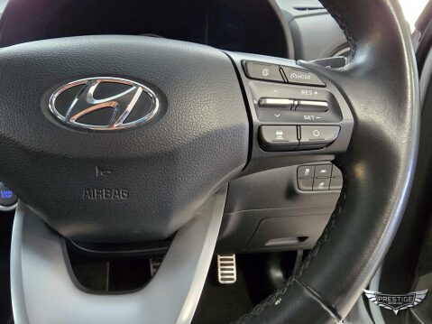 Hyundai KONA 39kWh SE Auto 5dr (10.5kW Charger) 55