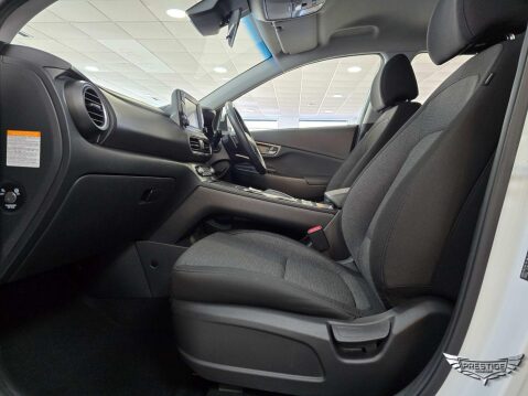 Hyundai KONA 39kWh SE Auto 5dr (10.5kW Charger) 74