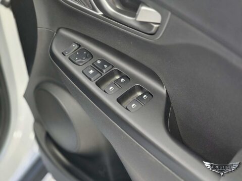 Hyundai KONA 39kWh SE Auto 5dr (10.5kW Charger) 83