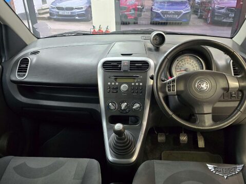 Vauxhall Agila 1.2 16V Design Euro 4 5dr 9