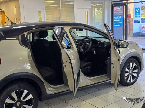 Citroen C3 1.2 PureTech PLUS Euro 6 (s/s) 5dr 44