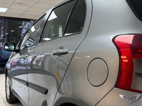 Toyota Yaris 1.3 VVT-i TR 5dr 53