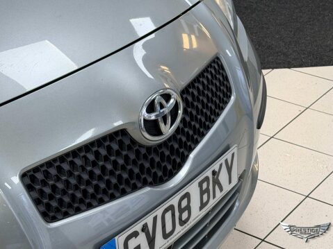 Toyota Yaris 1.3 VVT-i TR 5dr 7