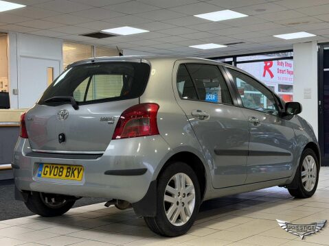 Toyota Yaris 1.3 VVT-i TR 5dr 30