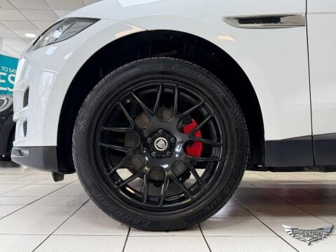 Jaguar F-Pace 2.0 D180 Prestige Auto AWD Euro 6 (s/s) 5dr 64