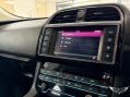 Jaguar F-Pace 2.0 D180 Prestige Auto AWD Euro 6 (s/s) 5dr 32