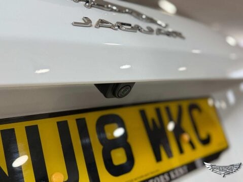 Jaguar F-Pace 2.0 D180 Prestige Auto AWD Euro 6 (s/s) 5dr 18