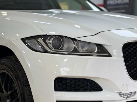 Jaguar F-Pace 2.0 D180 Prestige Auto AWD Euro 6 (s/s) 5dr 15