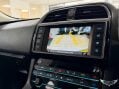 Jaguar F-Pace 2.0 D180 Prestige Auto AWD Euro 6 (s/s) 5dr 30