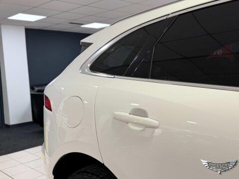 Jaguar F-Pace 2.0 D180 Prestige Auto AWD Euro 6 (s/s) 5dr 16