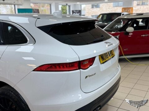 Jaguar F-Pace 2.0 D180 Prestige Auto AWD Euro 6 (s/s) 5dr 40