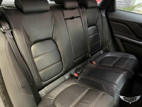 Jaguar F-Pace 2.0 D180 Prestige Auto AWD Euro 6 (s/s) 5dr 85