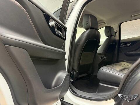 Jaguar F-Pace 2.0 D180 Prestige Auto AWD Euro 6 (s/s) 5dr 47