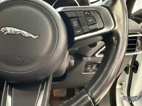 Jaguar F-Pace 2.0 D180 Prestige Auto AWD Euro 6 (s/s) 5dr 55